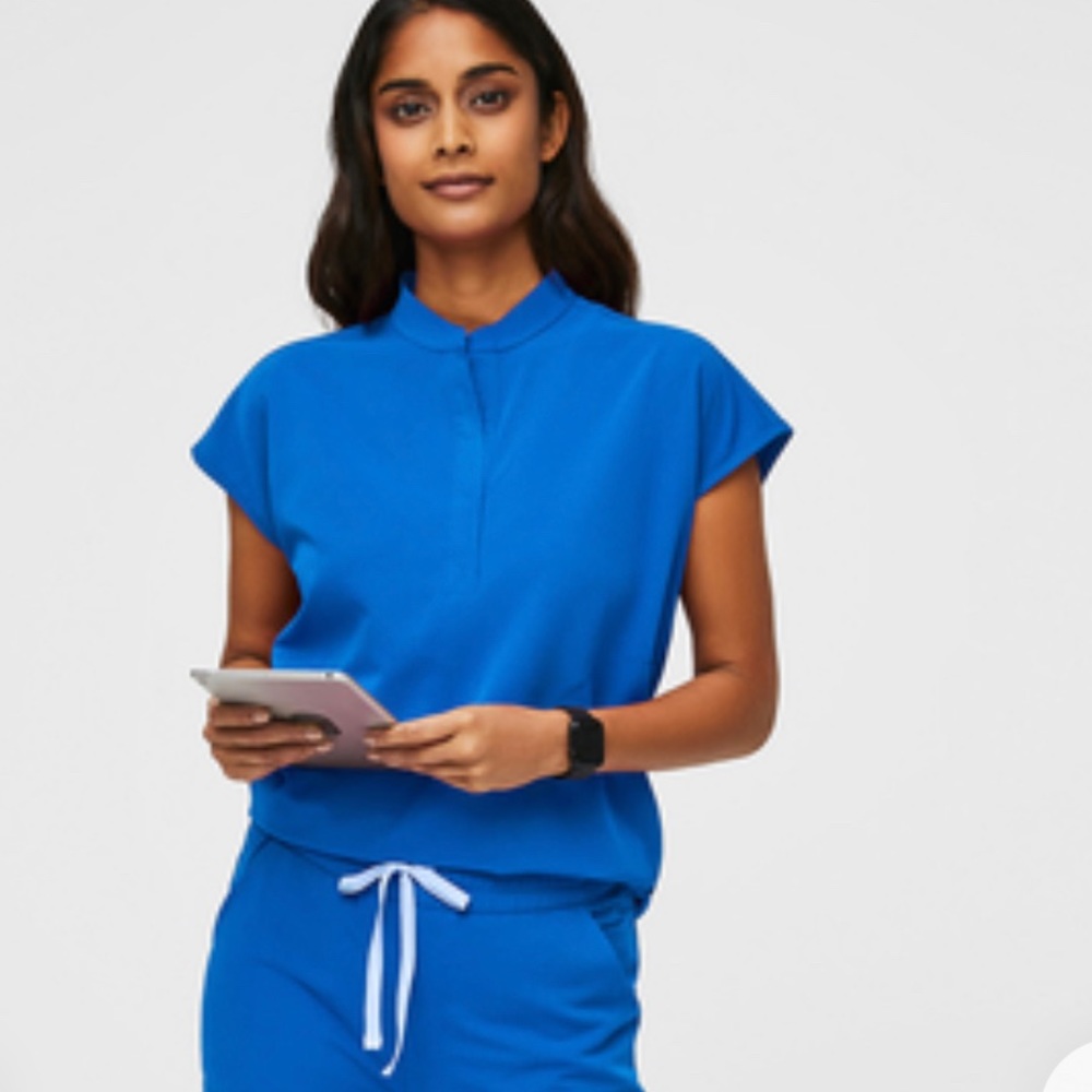 FIGS Rafaela Scrub Top XS Royal Blue